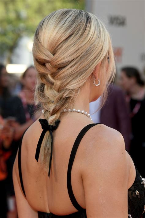 braided hairstyles for medium length